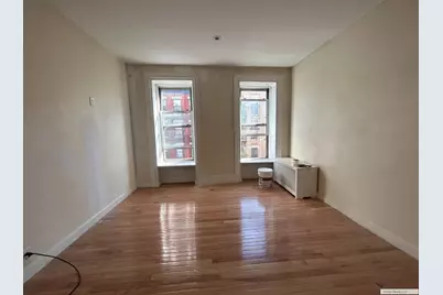 330 E 76th Street #4E, New York City, NY 10021 - Photo 1
