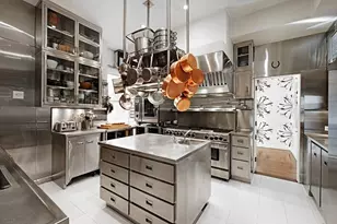 4 E 66th St, New York City, NY 10065 - Photo 8