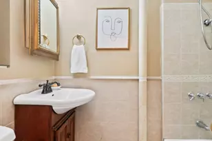 62 E 87th St, New York City, NY 10128 - Photo 6