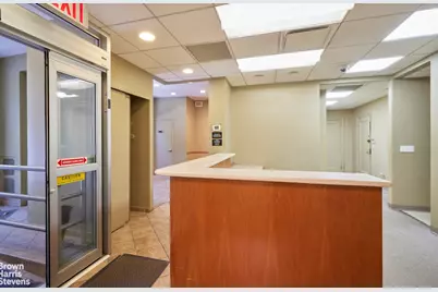 1115 5th Avenue #1A, New York City, NY 10128 - Photo 2