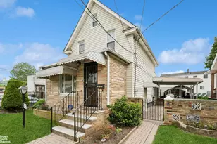 166-18 120th Ave, New York City, NY 11434 - Photo 32