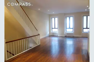 442 W 44th Street, New York City, NY 10036 - Photo 2