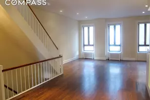 442 W 44th St, New York City, NY 10036 - Photo 2