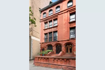 321 W 77th Street, New York City, NY 10024 - Photo 1