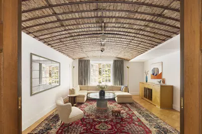 27 W 67th Street #2FE, New York City, NY 10023 - Photo 4