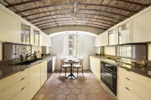 27 W 67th St, New York City, NY 10023 - Photo 6