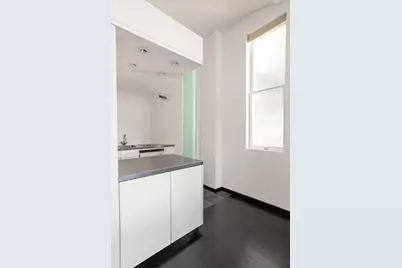 27 W 67th Street #8REW, New York City, NY 10023 - Photo 4