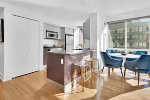 350 W 42nd St, New York City, NY 10036 - Photo 2