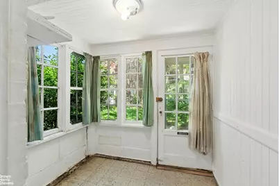 40-21 48th Street, New York City, NY 11104 - Photo 6