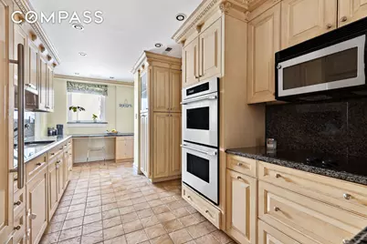 175 E 62nd Street #9D, New York City, NY 10065 - Photo 4