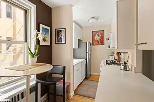 49 W 96th St, New York City, NY 10025 - Photo 2