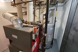 1023 Beverley Rd, New York City, NY 11218 - Photo 18