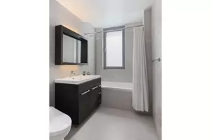 321 W 110th St, New York City, NY 10026 - Photo 10