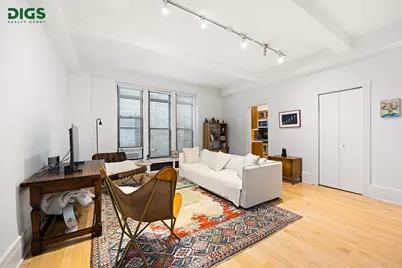 135 W 79th Street #1D, New York City, NY 10024 - Photo 2