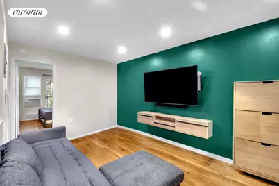 11-46 Welling Court, New York City, NY 11102 - Photo 4