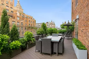 27 W 72nd St, New York City, NY 10023 - Photo 4