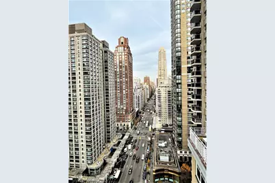 205 E 63rd Street #12C, New York City, NY 10065 - Photo 16