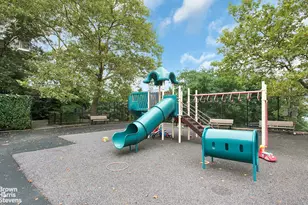 555 Kappock St, New York City, NY 10463 - Photo 18