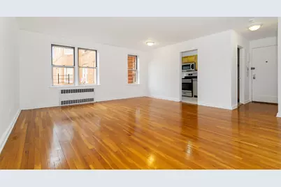 67-07 Yellowstone Boulevard #5G, Forest Hills, NY 11375 - Photo 2