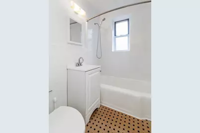 67-07 Yellowstone Boulevard #5G, Forest Hills, NY 11375 - Photo 6