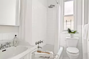 21 E 90th St, New York City, NY 10128 - Photo 8