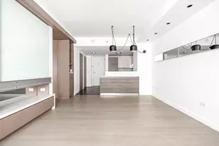 100 W 58th St, New York City, NY 10019 - Photo 2