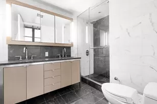 100 W 58th St, New York City, NY 10019 - Photo 10