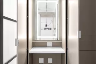 100 W 58th St, New York City, NY 10019 - Photo 10