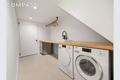 125 Rutland Road, New York City, NY 11225 - Photo 16