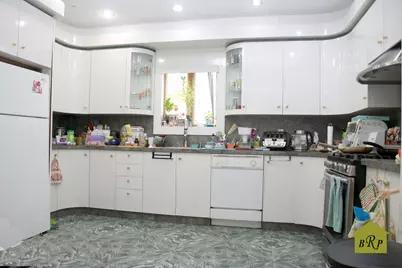 59 Bay 29th Street, New York City, NY 11214 - Photo 6