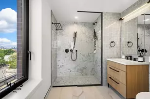 22-54 46th St, New York City, NY 11105 - Photo 20