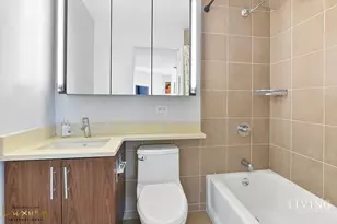 330 E 38th St, New York City, NY 10016 - Photo 8