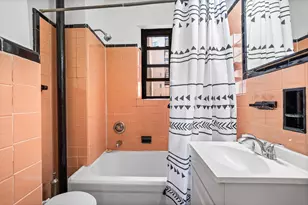 30-83 Crescent St, New York City, NY 11102 - Photo 8