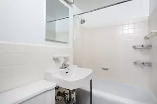 305 E 72nd St, New York City, NY 10021 - Photo 8