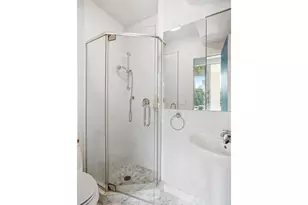 435 E 76th St, New York City, NY 10021 - Photo 12