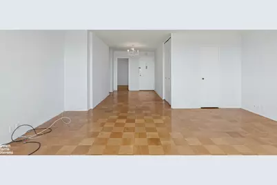 70-25 Yellowstone Boulevard #21R, New York City, NY 11375 - Photo 4