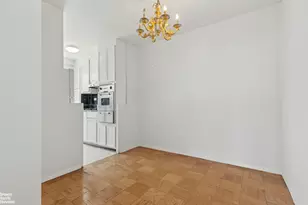 70-25 Yellowstone Blvd, Forest Hills, NY 11375 - Photo 4