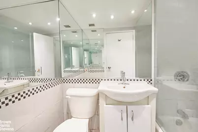 315 E 69th Street #7G, New York City, NY 10021 - Photo 8