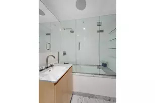 322 W 57th St, New York City, NY 10019 - Photo 16