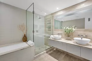 322 W 57th St, New York City, NY 10019 - Photo 14