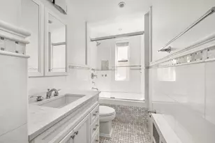 136 E 64th St, New York City, NY 10065 - Photo 6