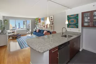 555 W 23rd St, New York City, NY 10011 - Photo 2