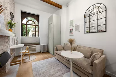 221 W 21st Street #1A, New York City, NY 10011 - Photo 2