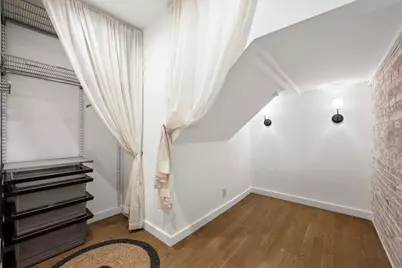 221 W 21st Street #1A, New York City, NY 10011 - Photo 8