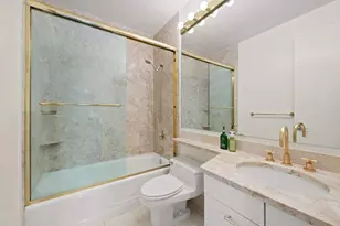 301 W 57th St, New York City, NY 10019 - Photo 8