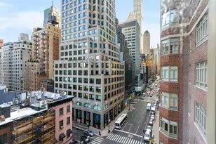 21 E 61st St, New York City, NY 10065 - Photo 12