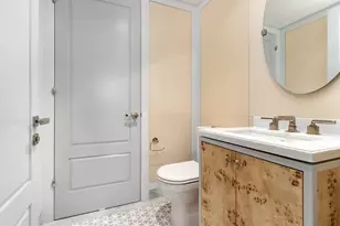 21 E 61st St, New York City, NY 10065 - Photo 10