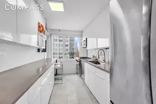 300 E 59th St, New York City, NY 10022 - Photo 4