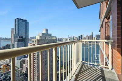 4-74 48th Avenue #35-L, New York City, NY 11109 - Photo 2
