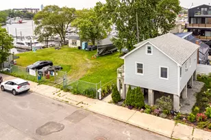 5 Cyrus Ave, New York City, NY 11229 - Photo 4